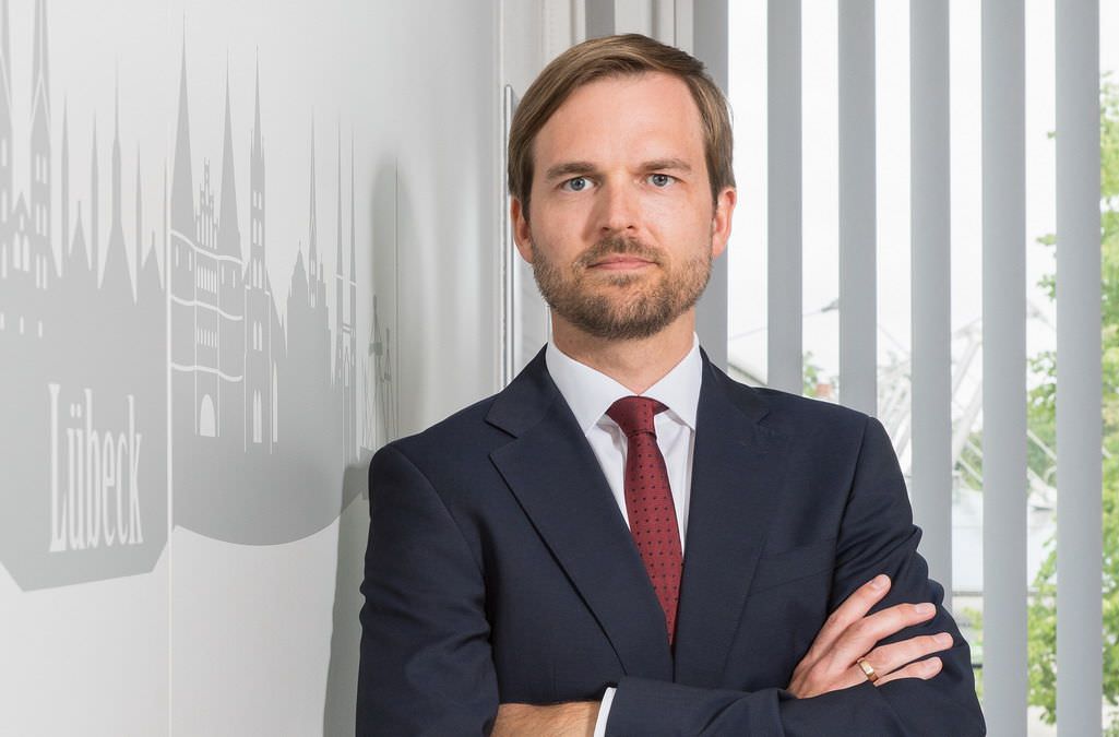 Portrait: Michael Neumann, Vorstandsvorsitzender von Dr. Klein Portrait: Michael Neumann, Vorstandsvorsitzender von Dr. Klein