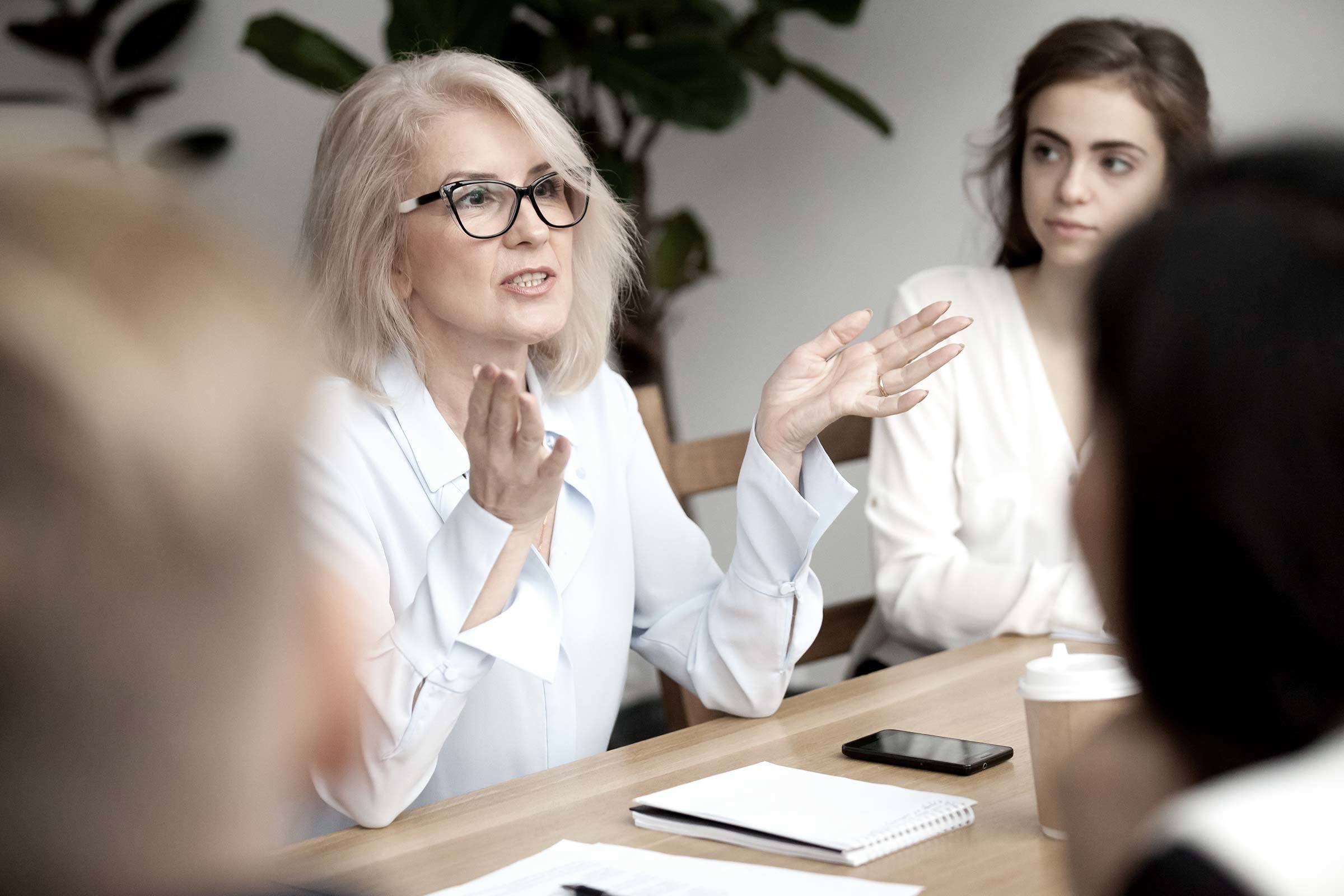 Diskussion auf einer Eigentümerversammlung